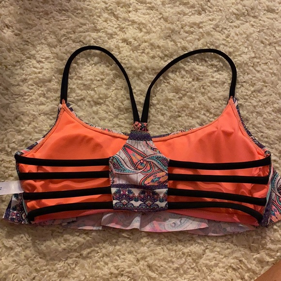 NWOT Racerback Ruffle Bikini Top - Picture 2 of 4